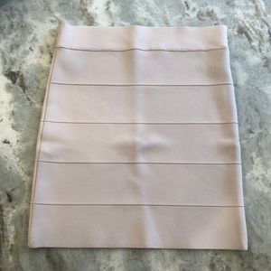 BCBG blush bandage skirt, M